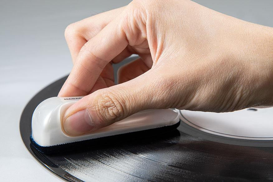 Nagaoka CL-120 Argento Velvet Record Cleaning Brush