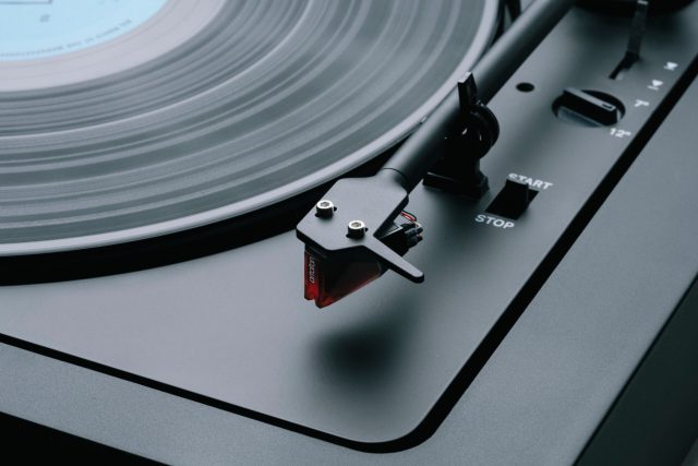 Pro-Ject A2 (2M RED)