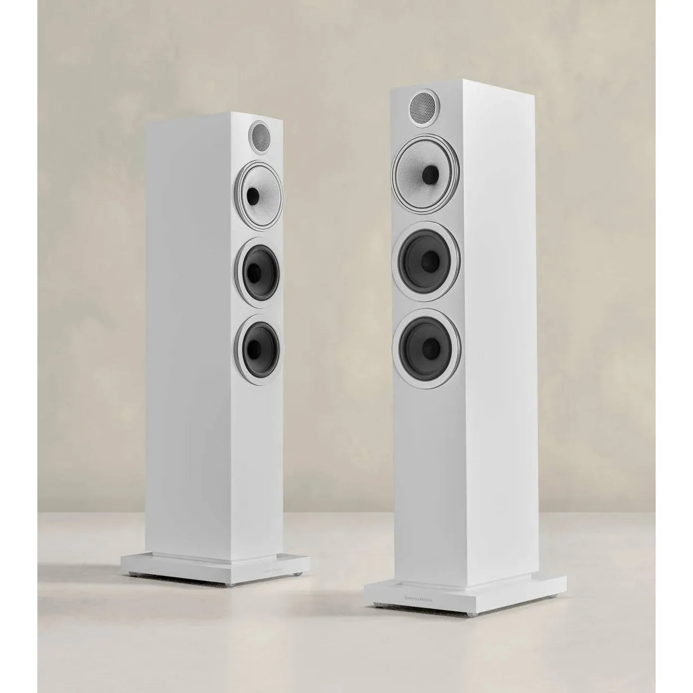 Bowers & Wilkins 704 S3 Floorstanding Speakers Pair-🟢 PremiumHIFI audio store