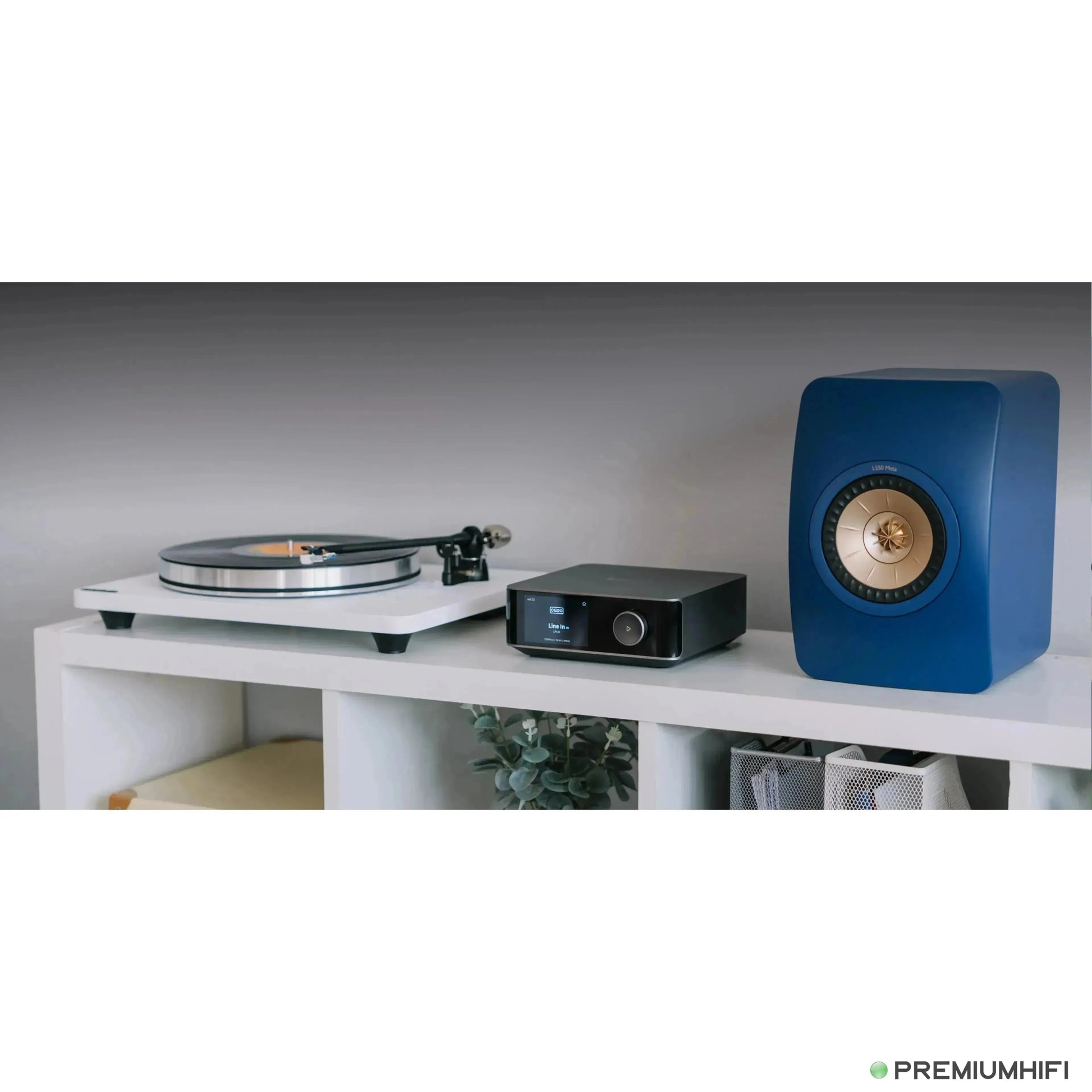 WiiM Amp Ultra – Reference Streaming Amplifier with Display